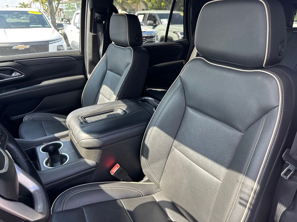 Used 2024 White GMC SLT image 10