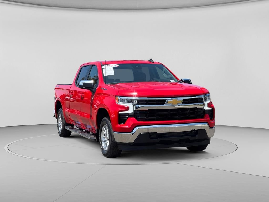 Used 2024 Red Chevrolet LT image 4