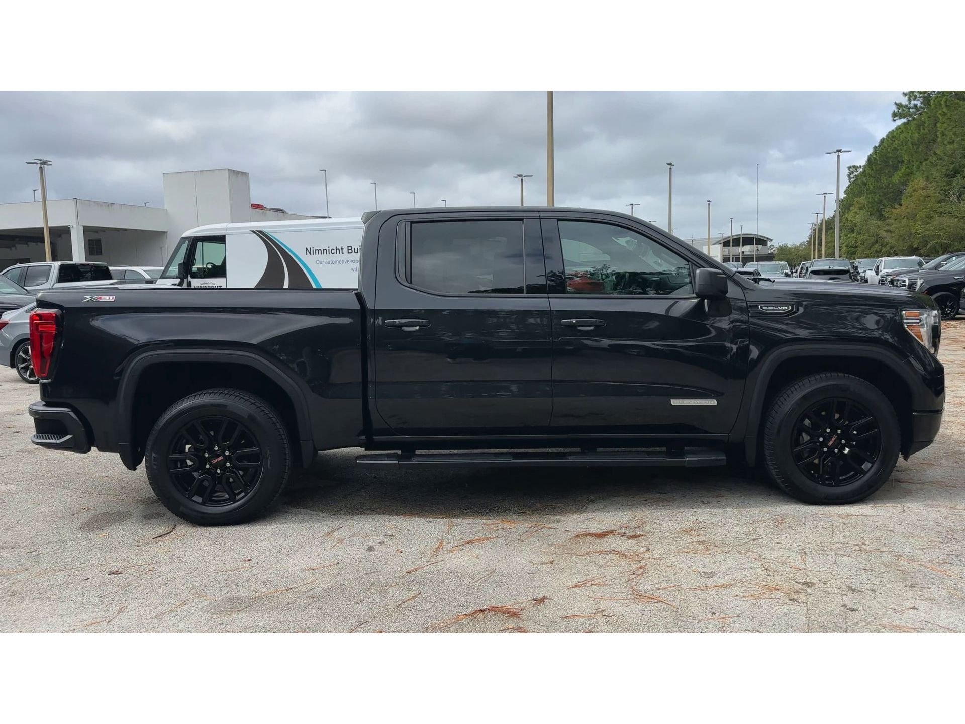 Certified Used 2020 CARBON BLACK METALLIC GMC Elevation image 9