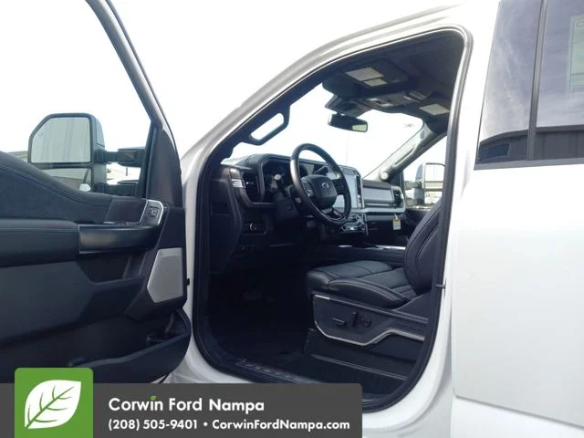 New 2026 Star White Metallic Tri-Coat Ford Platinum image 9