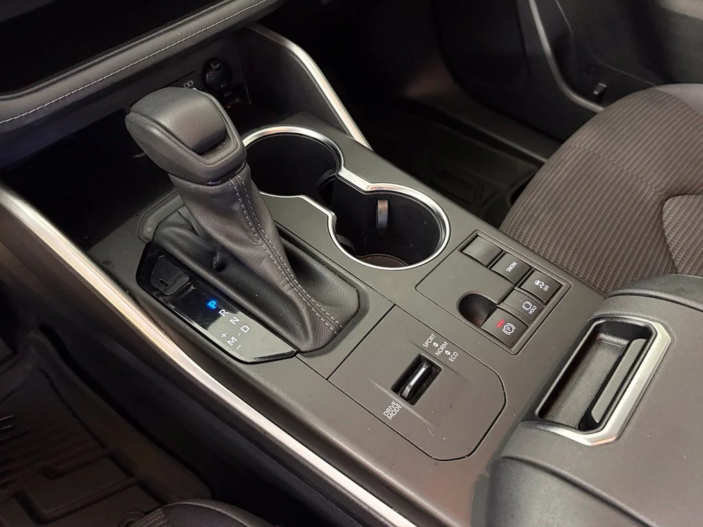 Used 2023 Black Toyota L image 28