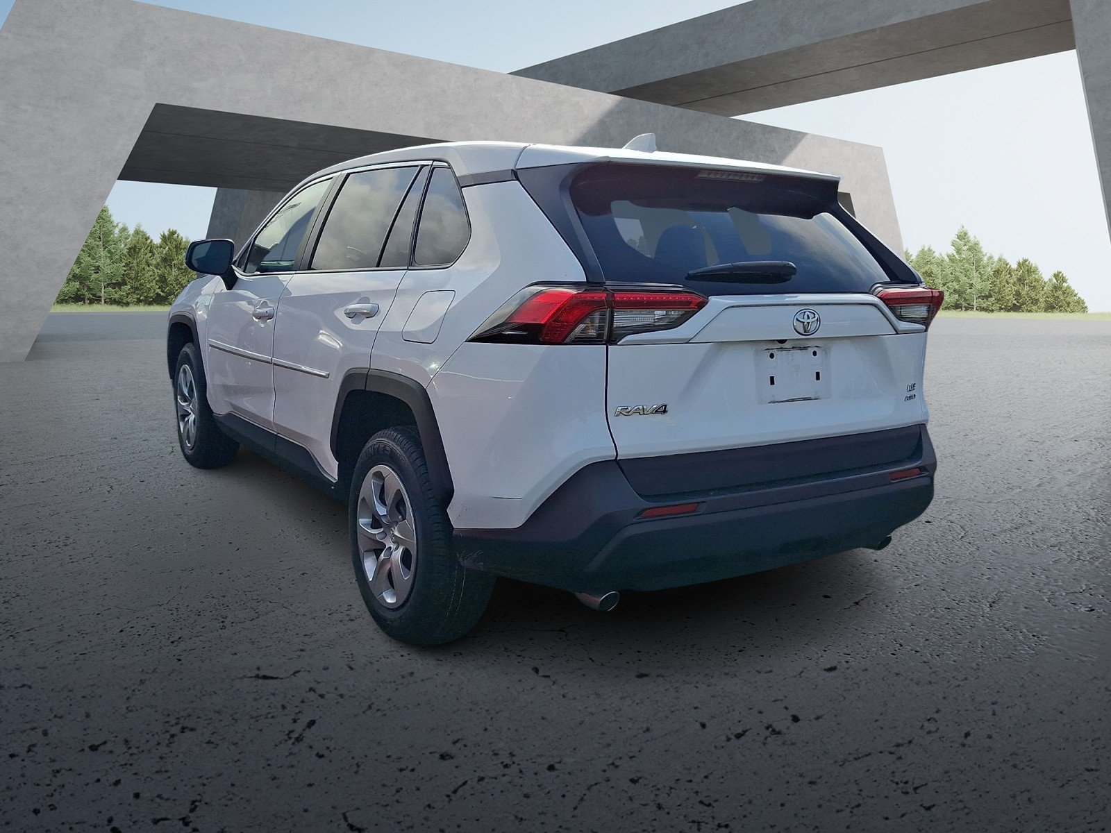 Used 2023 Ice Cap Toyota LE image 2