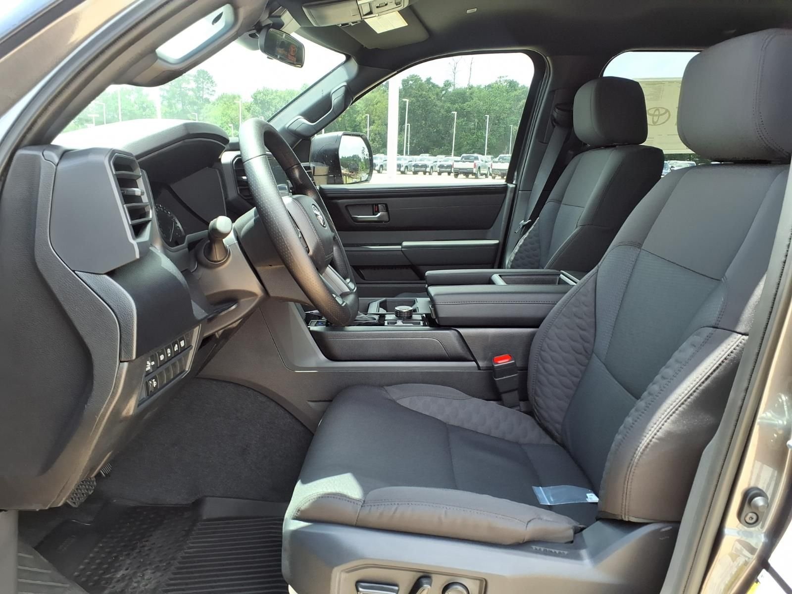 2026 Toyota Tundra SR5 - Photo 13