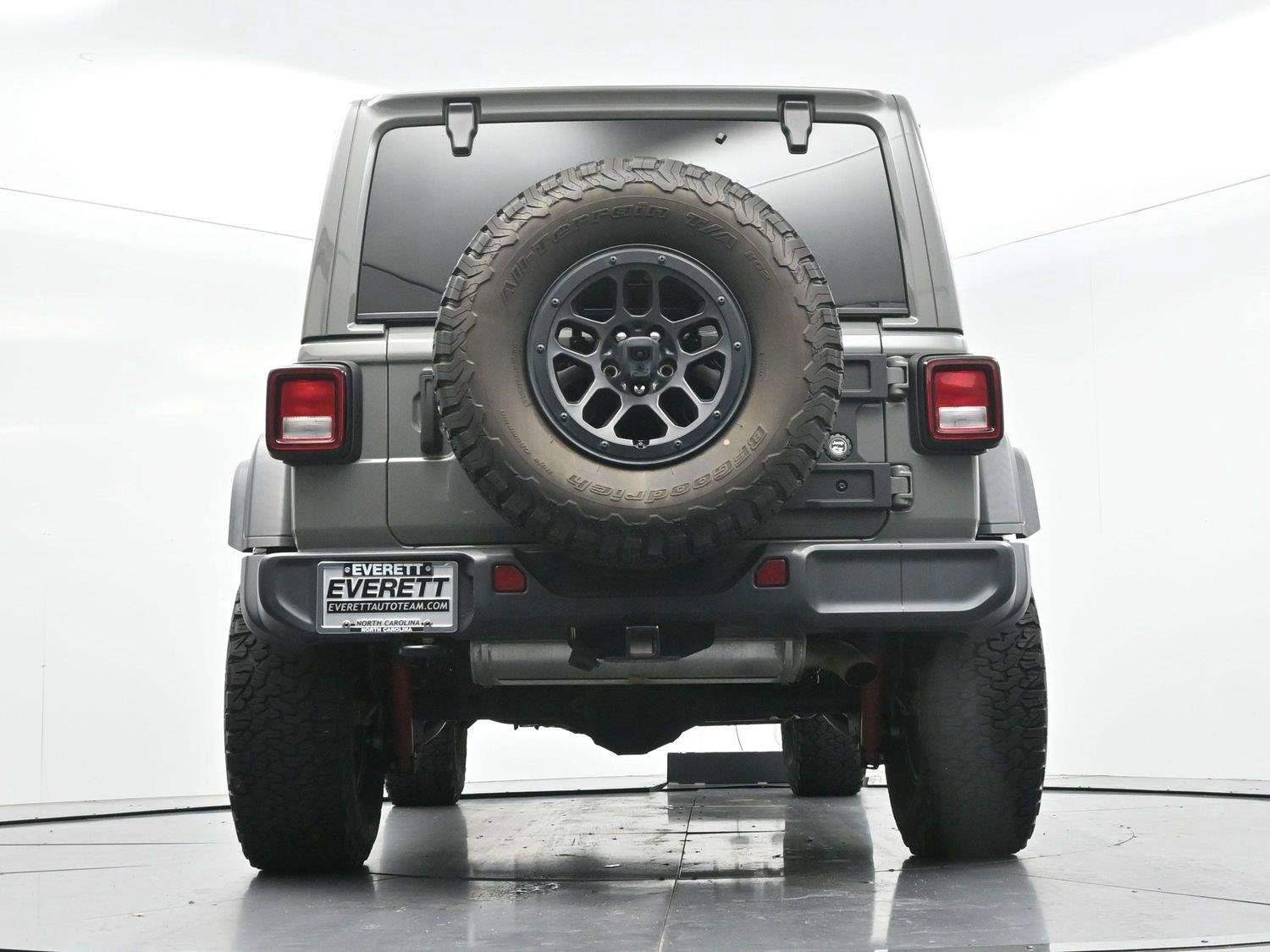 Used 2023 Gray Jeep High Tide image 43
