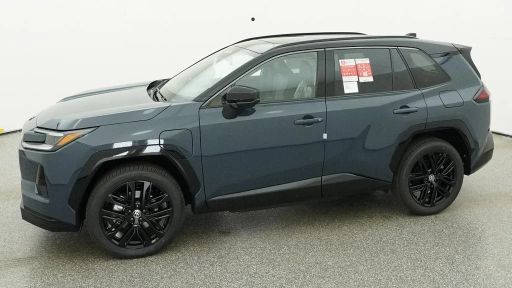 New 2026 Storm Cloud with Midnight Black Metallic roof Toyota XSE image 5