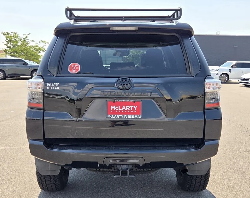 Used 2021 Midnight Black Metallic TOYOTA VENTURE 4WD image 6