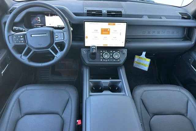 New 2026 Woolstone Green Land Rover X-Dynamic SE image 12