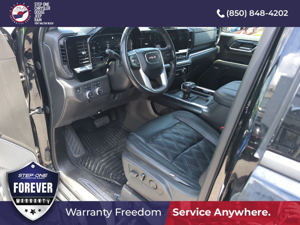 Used 2023 Black GMC Elevation image 10