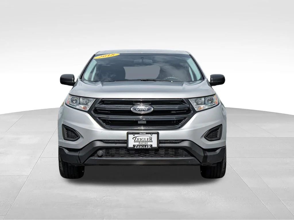 Used 2018 Silver Ford SE image 2