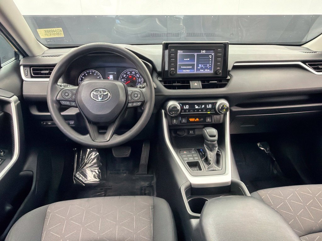 Used 2019  Toyota XLE image 7