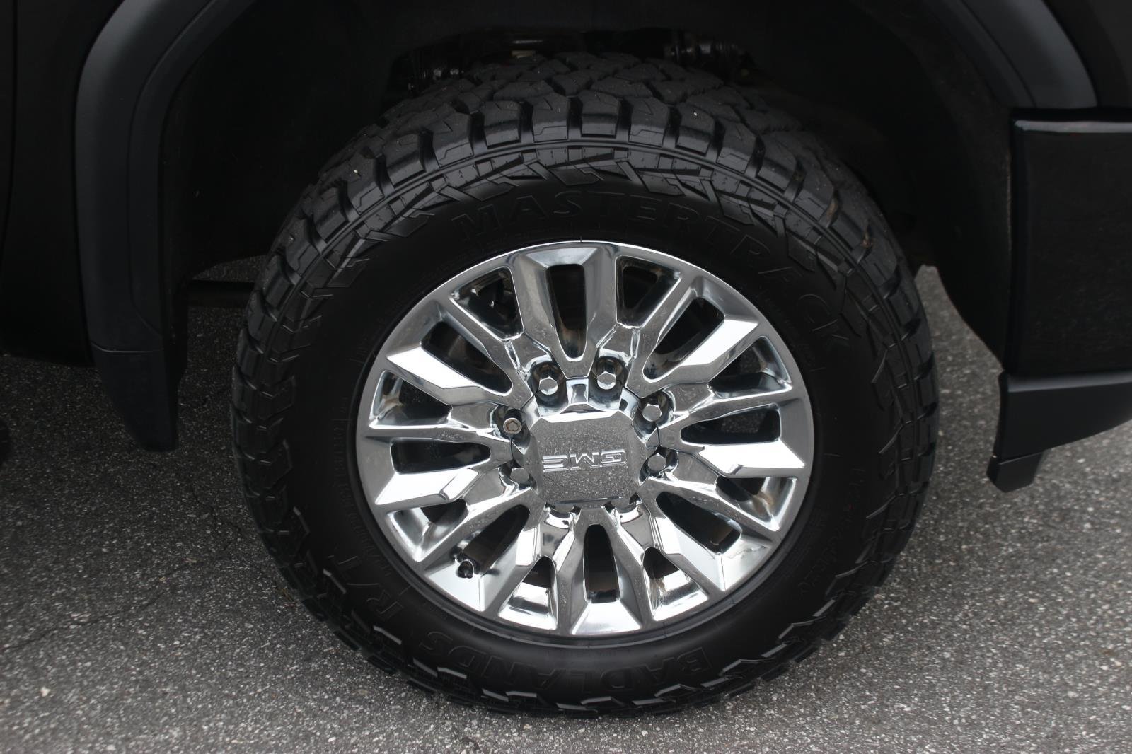 Used 2023 Ebony Twilight Metallic GMC Denali image 41