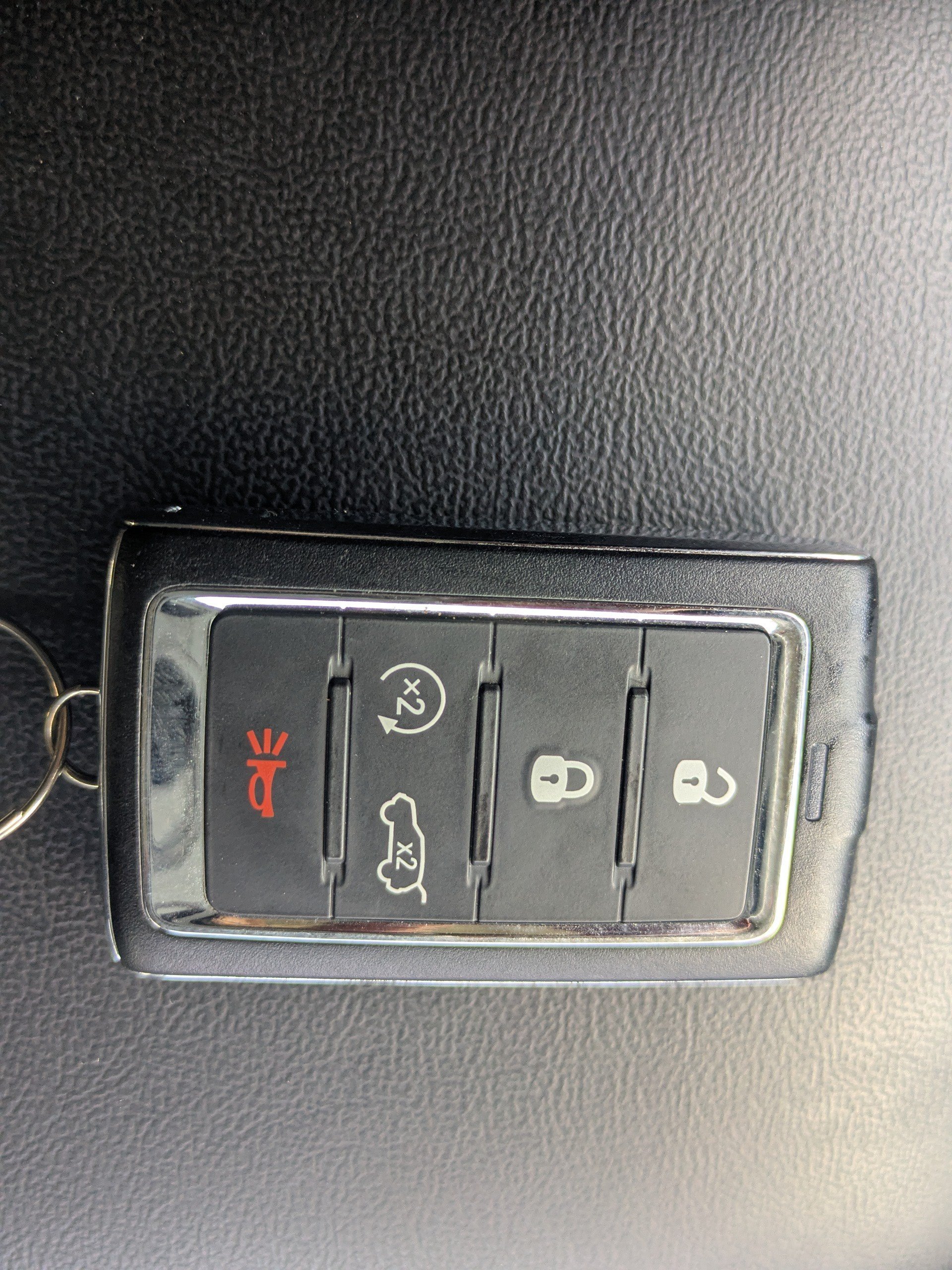Used 2023 Midnight Sky Jeep Limited image 31