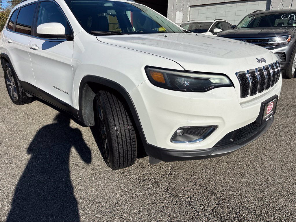 Used 2019 White Jeep Limited image 8