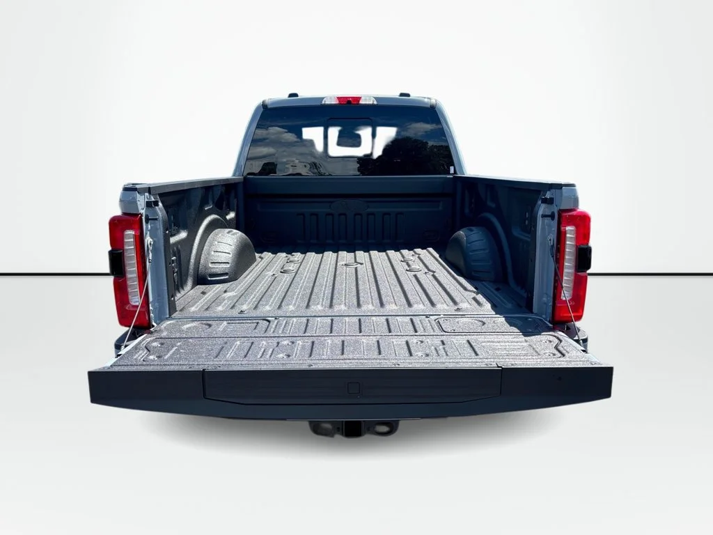New 2026 Glacier Gray Metallic Tri-Coat Ford F-250® Lariat® image 10