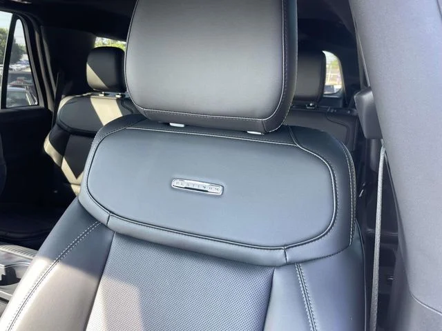 New 2026 White Ford Platinum image 17