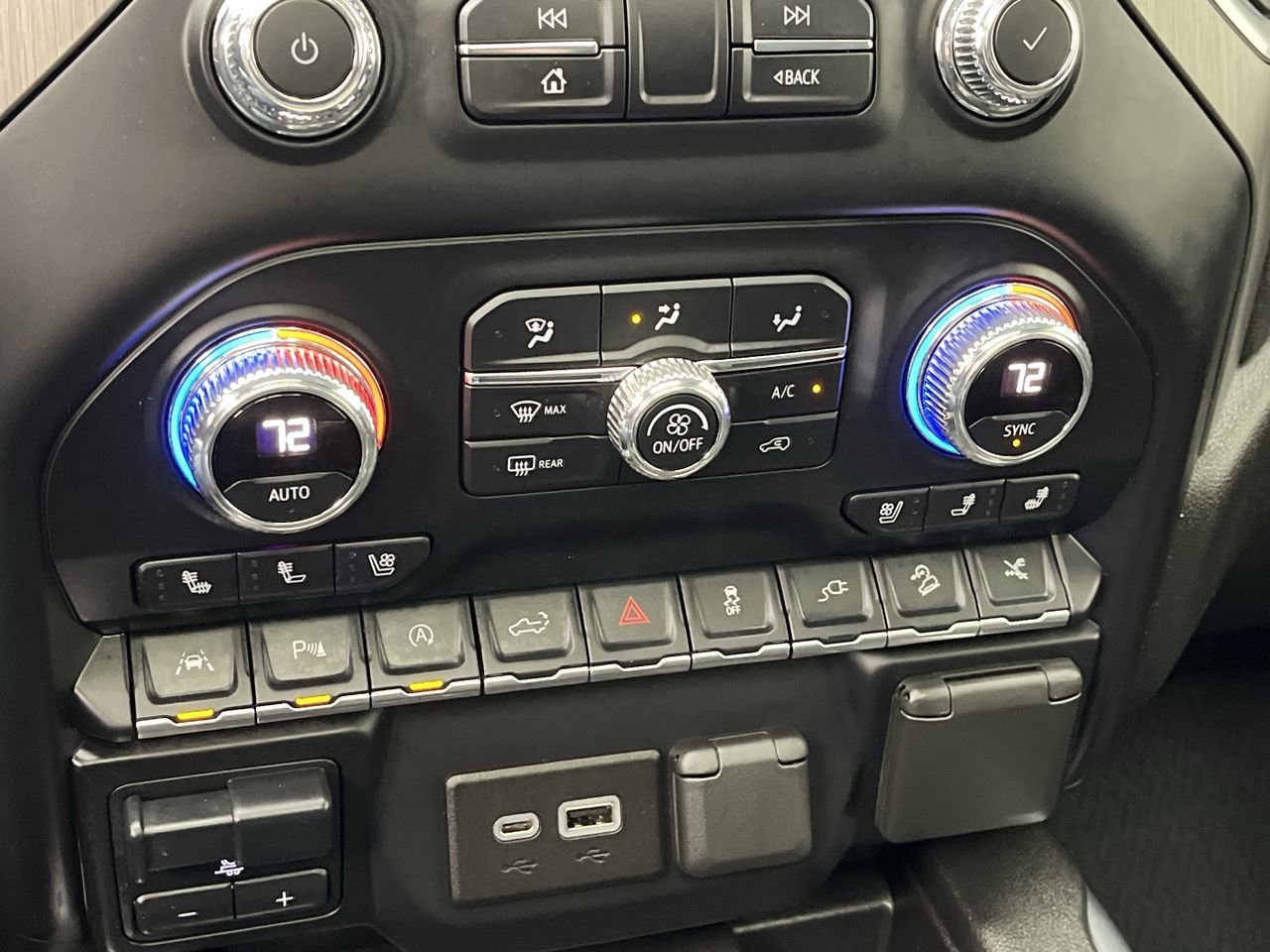 Certified Used 2022 Hunter Metallic GMC Denali image 25