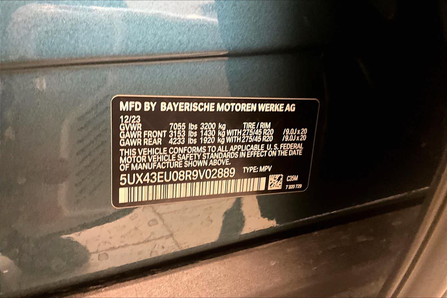 Used 2024 Blue Ridge Mountain Metallic BMW xDrive50e image 31