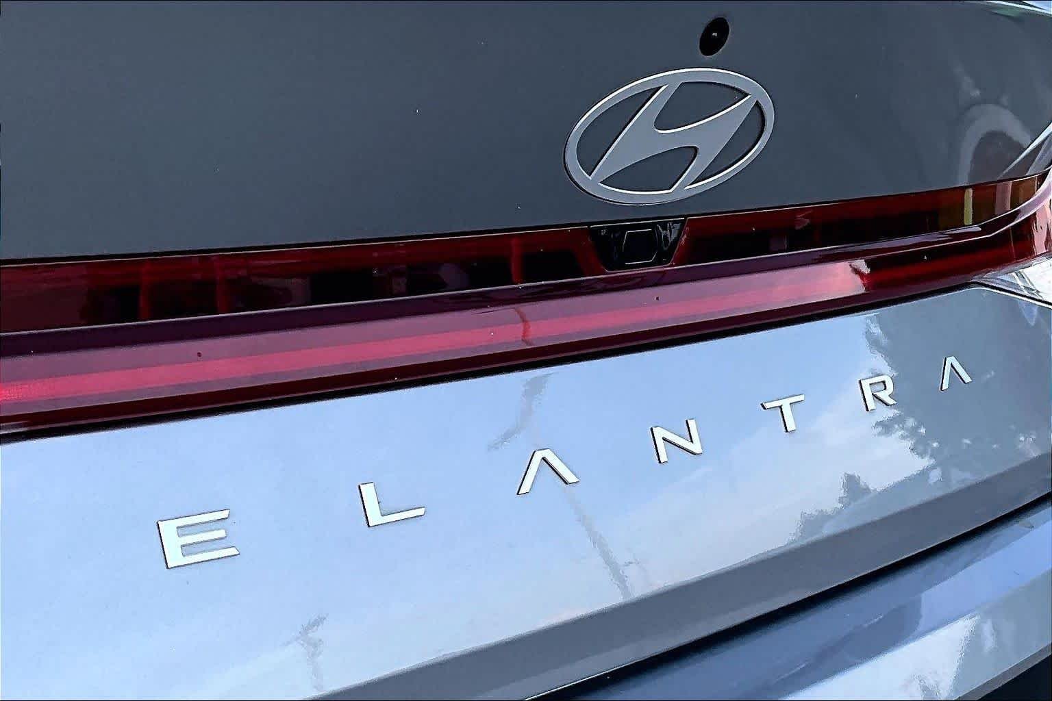 Used 2024 Ecotronic Gray Hyundai Limited image 30