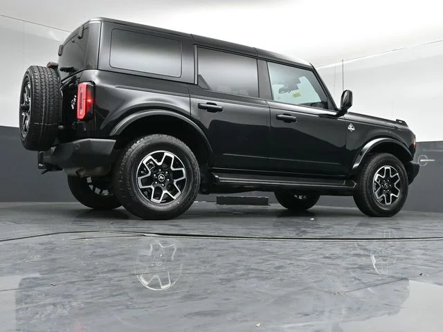 Certified Used 2025 Shadow Black Ford Outer Banks image 43