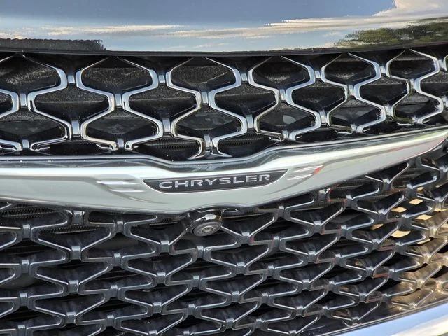 Used 2025 Black Chrysler Select image 13