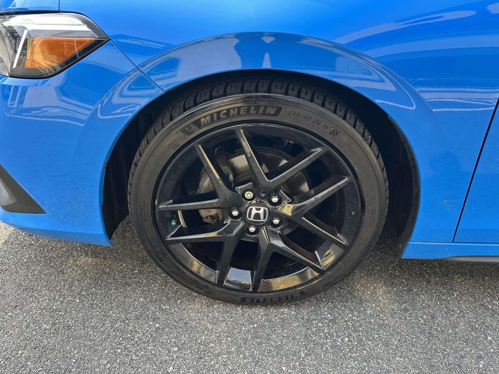 Used 2023  Honda Sport image 8