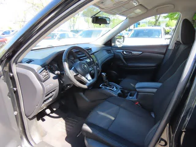 Used 2018 Nissan Rogue SV with VIN KNMAT2MV7JP621547 for sale in Nanuet, NY