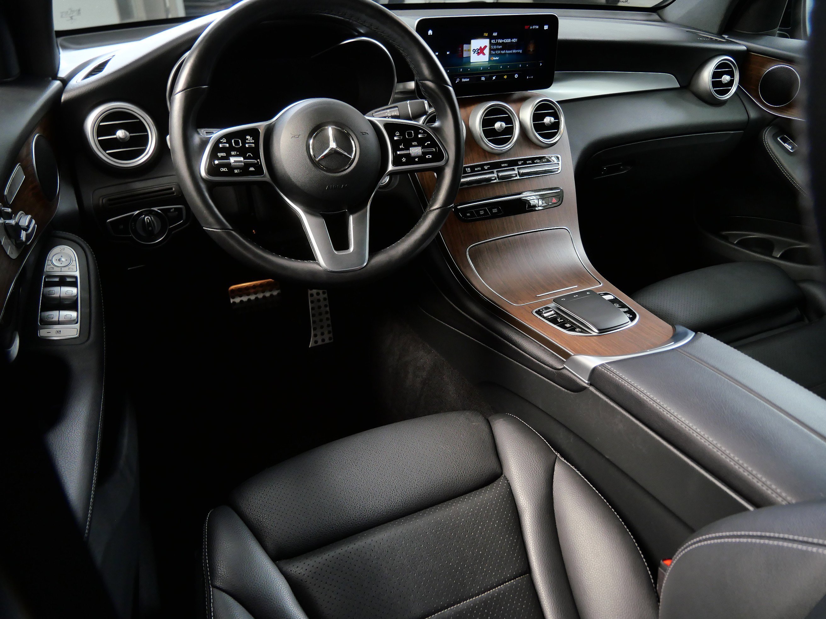 Certified 2022 Mercedes-Benz GLC GLC300 with VIN W1N0G8EB0NG076183 for sale in Minnetonka, Minnesota