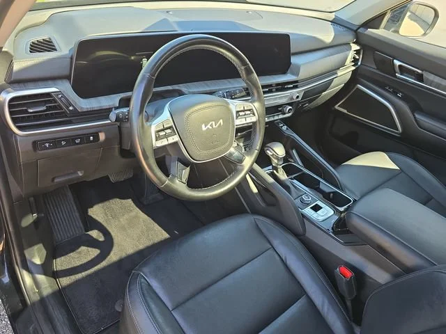 Used 2023 Ebony Black Kia EX image 16