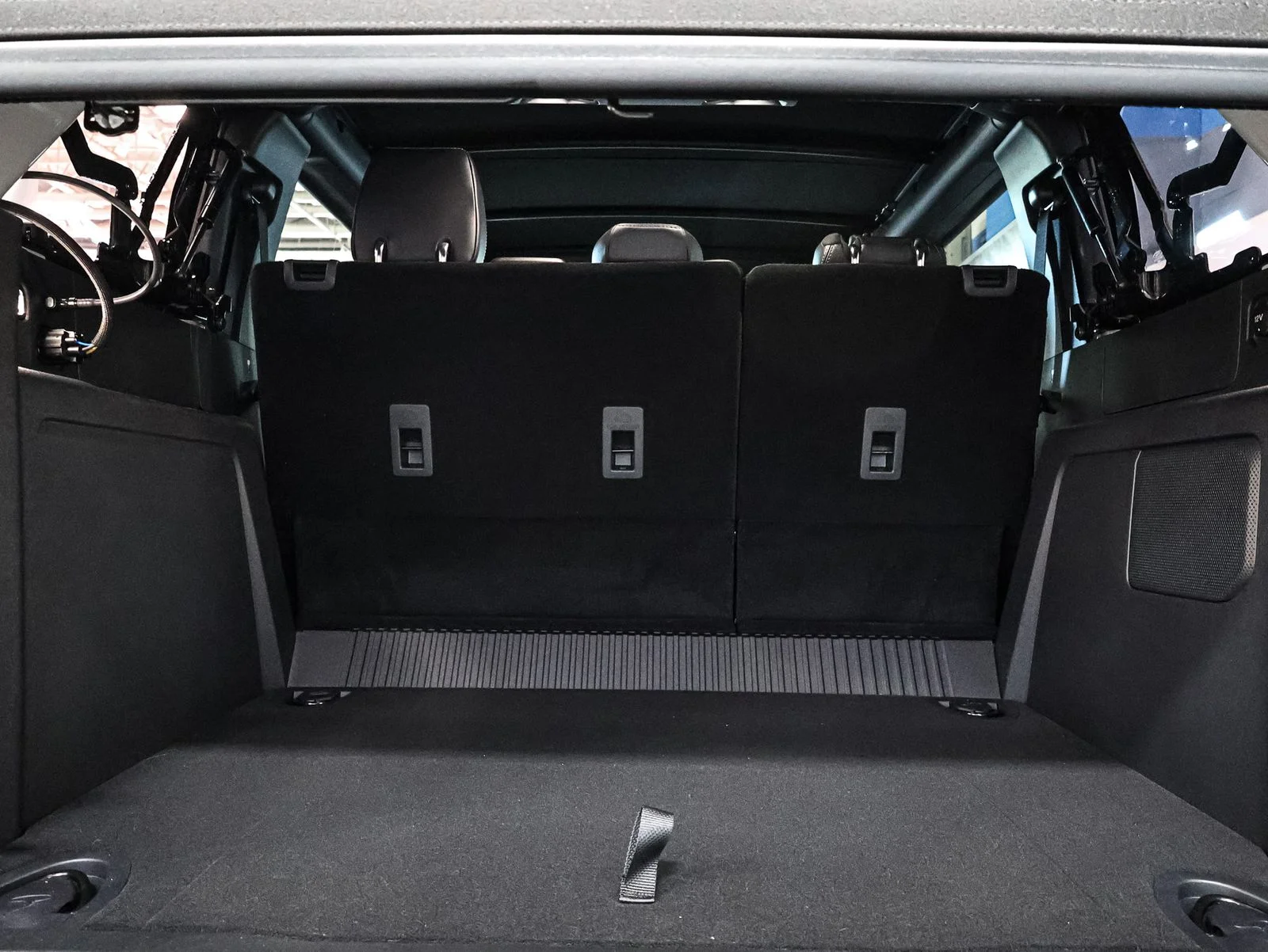 New 2026 Avalanche Gray Ford Badlands® image 17