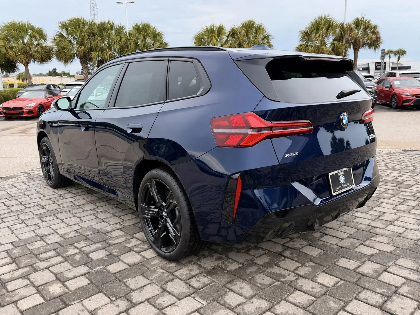 New 2026 Tanzanite Blue II Metallic BMW 30 xDrive image 11