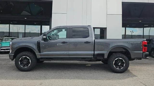 New 2027 Carbonized Gray Metallic Ford XL 4WD image 22