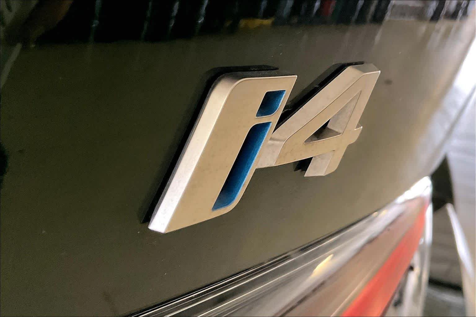 Certified Used 2023 San Remo Green Metallic BMW M50 image 9