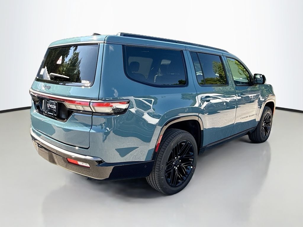 New 2026 Steel Blue Exterior Paint Jeep Limited Reserve image 4