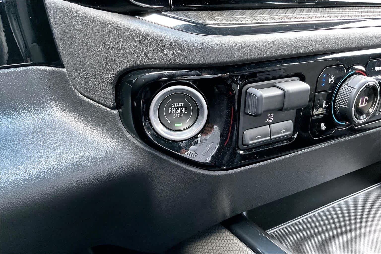 Used 2024 Black Chevrolet ZR2 image 35