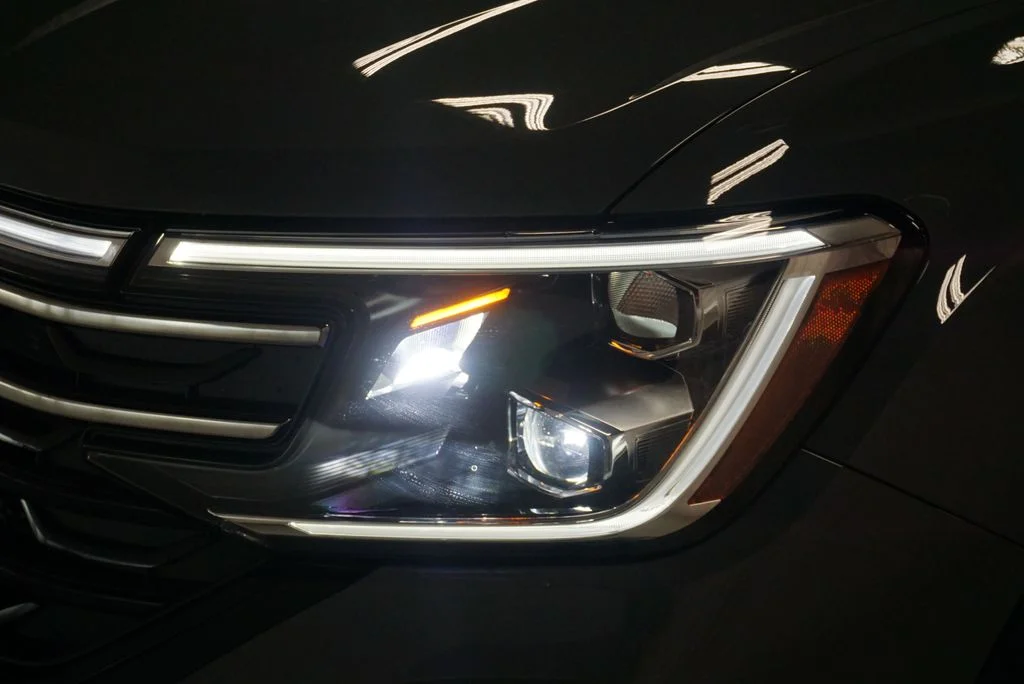 New 2026 Pure Gray Volkswagen Peak Edition image 36