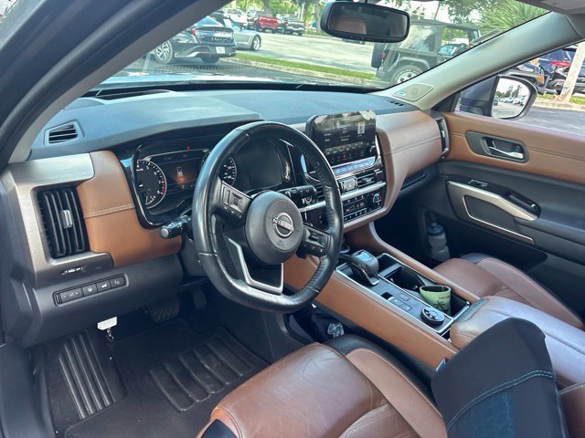 Used 2022 Gun Metallic Nissan Platinum image 2