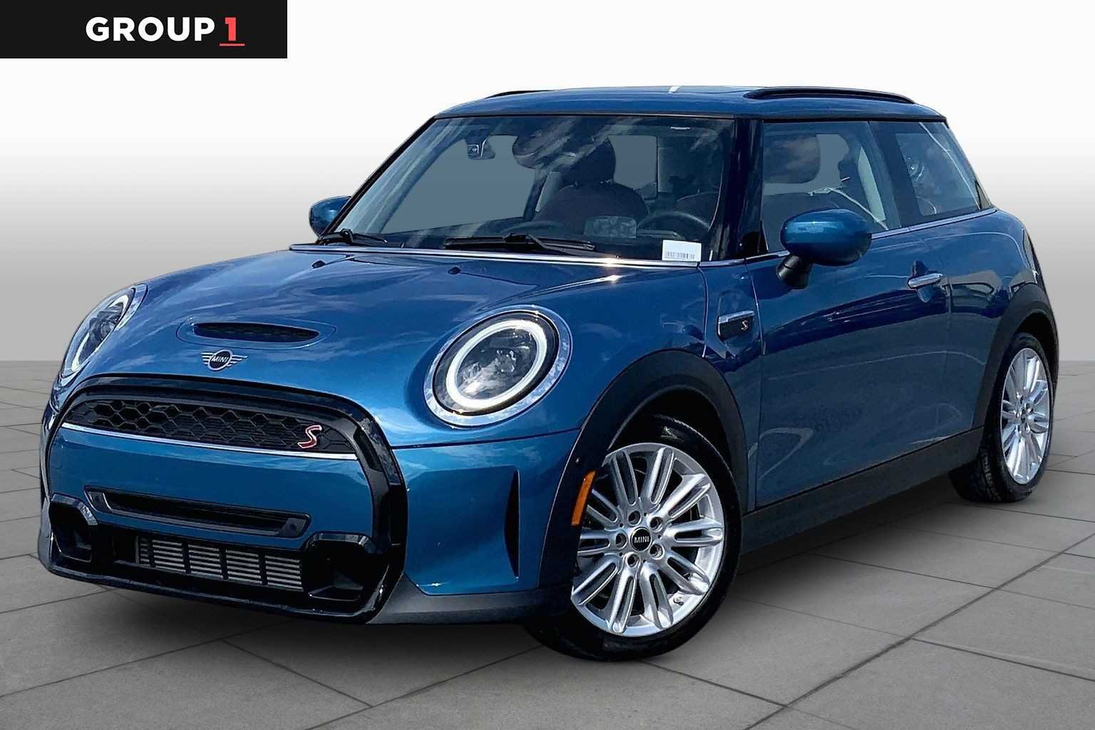 2024 MINI Hardtop Cooper S's photo