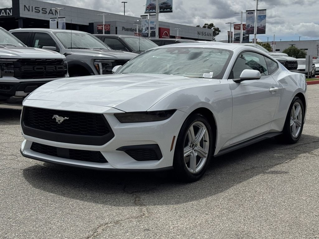 Used 2026 Oxford White Ford EcoBoost image 3