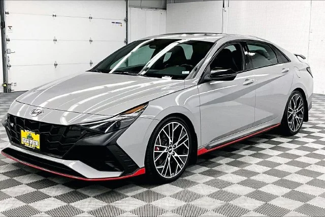 2023 Hyundai Elantra N - Photo 12