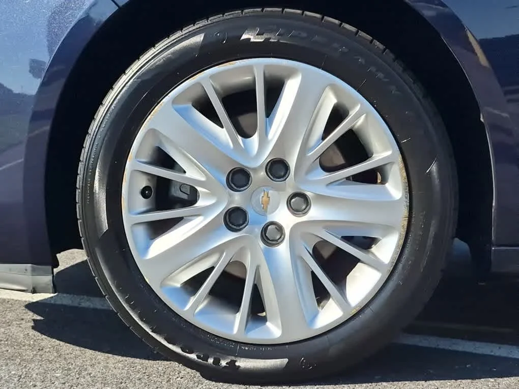Used 2019 Blue Velvet Metallic Chevrolet LS image 6
