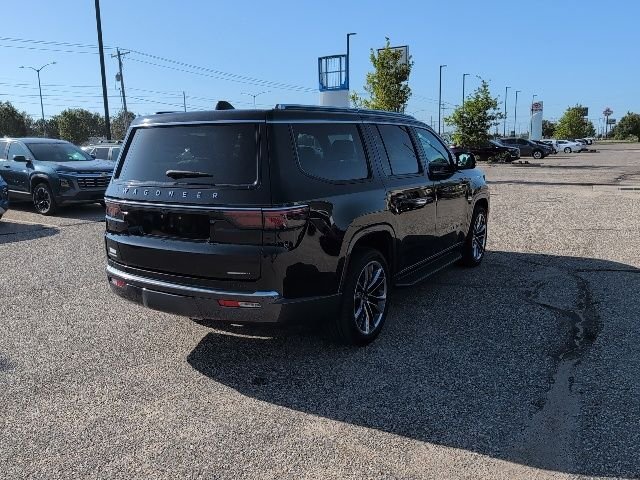 Used 2022 Black Jeep Series II image 19