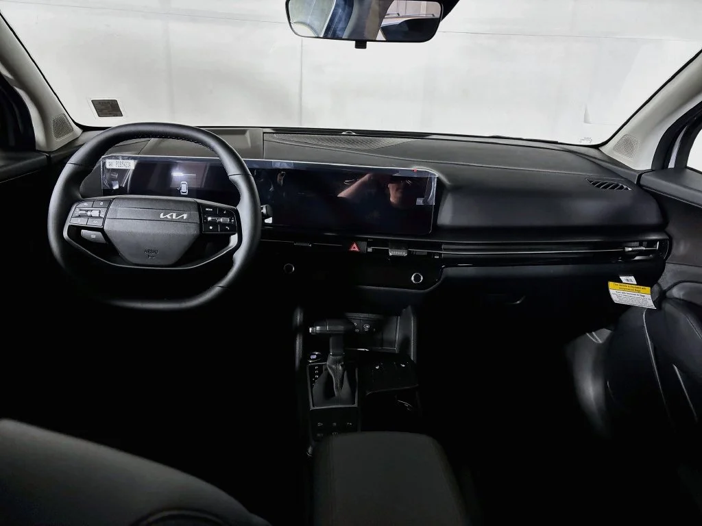 New 2027 Wolf Gray Kia EX image 12