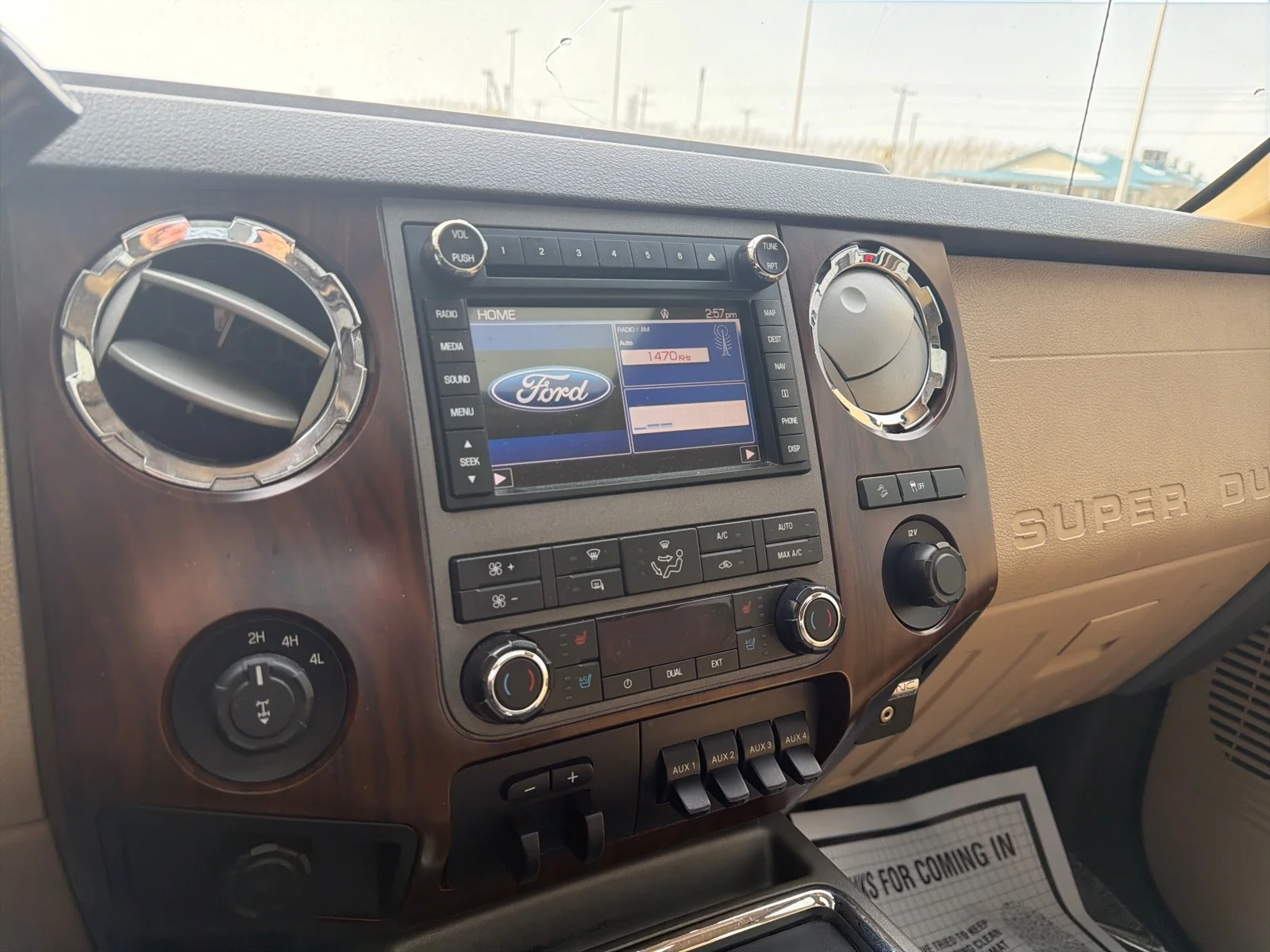 Used 2011 White Ford Lariat image 16