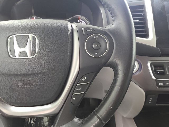 Certified Used 2018 Lunar Silver Metallic Honda EX-L image 27