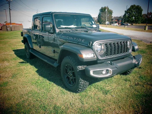 New 2025 Jeep Gladiator High Tide Four-wheel Drive Crew Cab