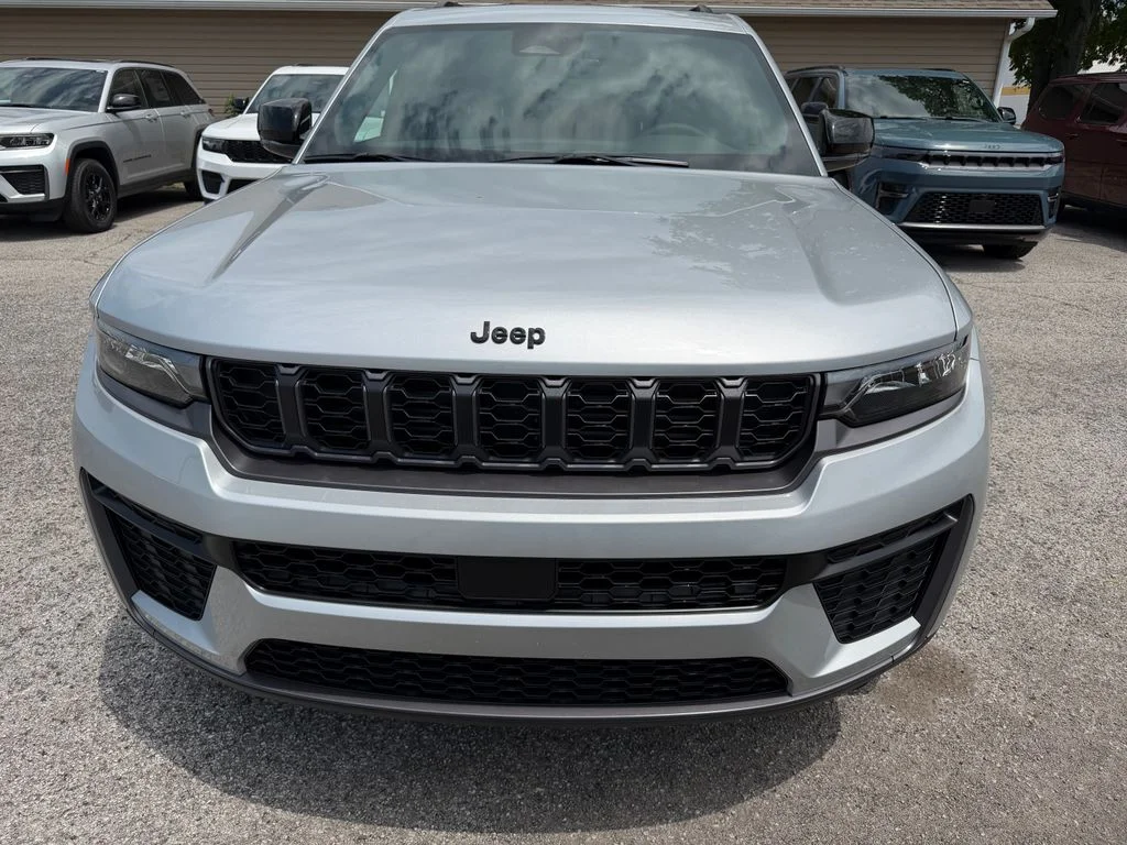 New 2026 Silver Jeep Laredo image 6