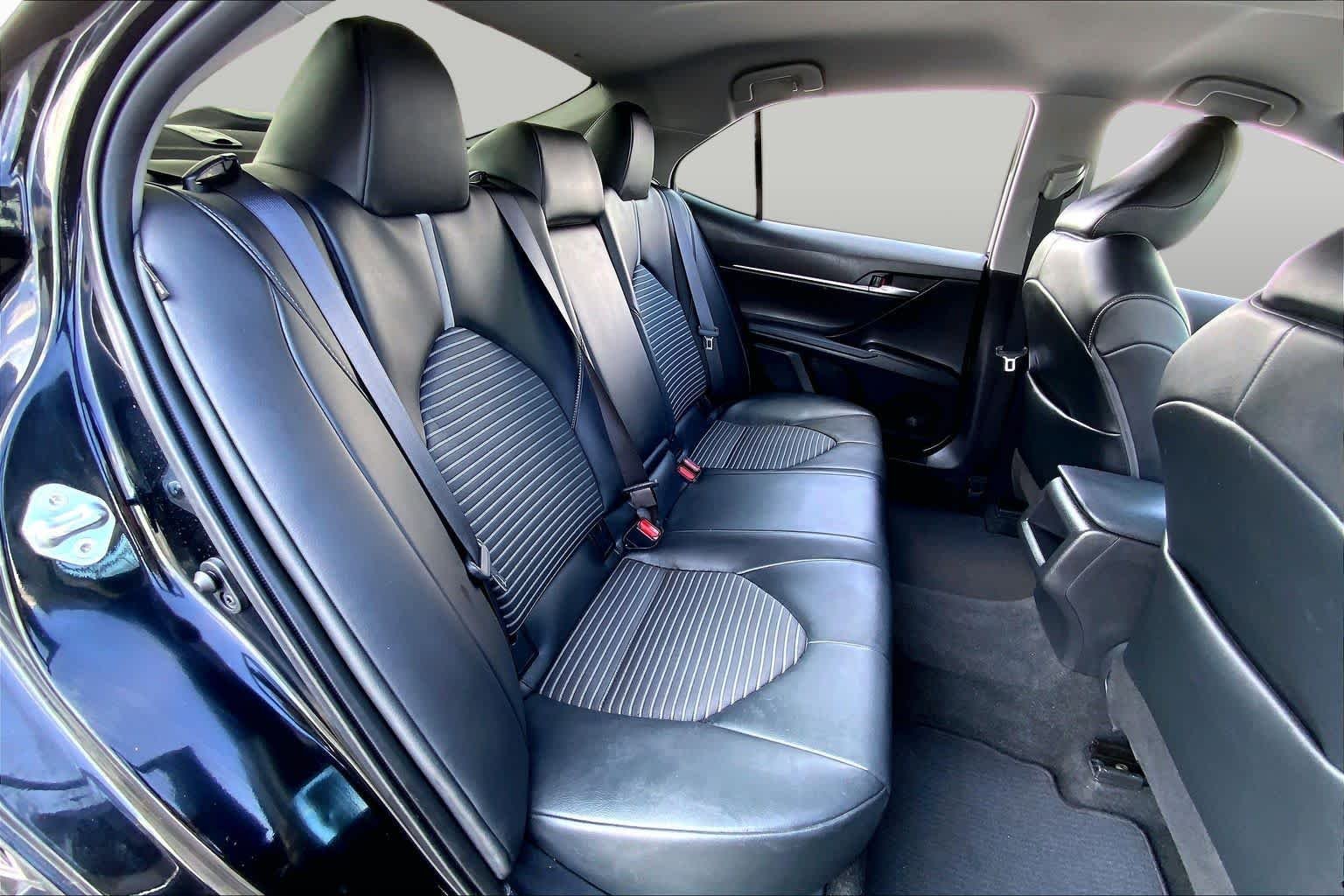 Used 2022 Midnight Black Metallic Toyota SE image 19