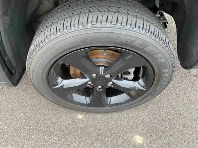 Used 2025 Black Jeep Altitude X image 9