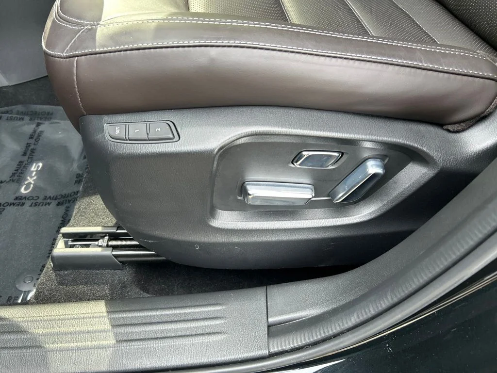 Used 2025 Black Mazda 2.5 Turbo Signature image 18