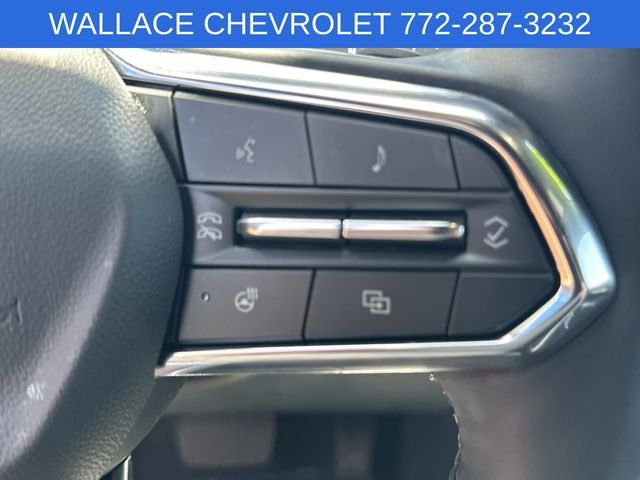 Used 2025 White Chevrolet LT image 17